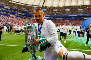 Artur Jedrzejczyk 2025 Polonya Kupası finalinde Legia Warszawa ve Pogon Szczecin (Maciej Rogowski) takımları arasında görüldü.)