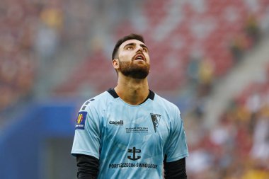 Valentin Cojocaru, Legia Warszawa ve Pogon Szczecin (Maciej Rogowski) takımları arasında 2025 Polonya Kupası finalinde görüldü.)