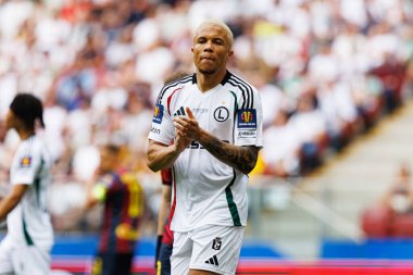 Steve Kapuadi, Legia Warszawa ve Pogon Szczecin (Maciej Rogowski) takımları arasında 2025 Polonya Kupası finalinde görüldü.)