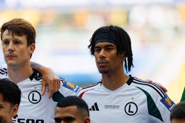 Maximillian Oyedele, Legia Warszawa ve Pogon Szczecin (Maciej Rogowski) takımları arasında 2025 Polonya Kupası finalinde görüldü.)