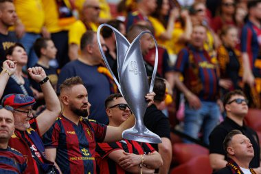 Pogon taraftarları 2025 Polonya Kupası finalinde Legia Warszawa ve Pogon Szczecin (Maciej Rogowski) takımları arasında görüldü.)