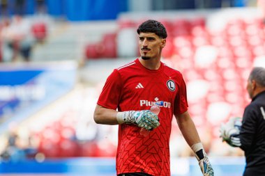 Vladan Kovaceviç, Polonya Kupası 2025 finalinde Legia Warszawa ve Pogon Szczecin (Maciej Rogowski) takımları arasında görüldü.)