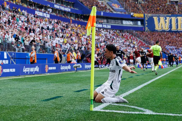 Ryoya Morishita, Legia Warszawa ve Pogon Szczecin (Maciej Rogowski) takımları arasında oynanan 2025 Polonya Kupası finalinde gol attıktan sonra kutlama yaparken görüldü.)