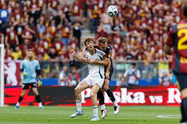 Marc Gual 2025 Polonya Kupası finalinde Legia Warszawa ve Pogon Szczecin (Maciej Rogowski) takımları arasında görüldü.)