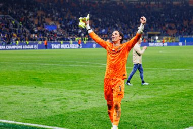 Yann Sommer UEFA Şampiyonlar Ligi yarı final maçında Internazionale Milano ve FC Barcelona (Maciej Rogowski) takımları arasında görüldü.)