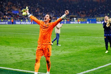 Yann Sommer UEFA Şampiyonlar Ligi yarı final maçında Internazionale Milano ve FC Barcelona (Maciej Rogowski) takımları arasında görüldü.)