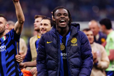 Yann Bisseck UEFA Şampiyonlar Ligi yarı final maçında Internazionale Milano ve FC Barcelona (Maciej Rogowski) takımları arasında görüldü.)