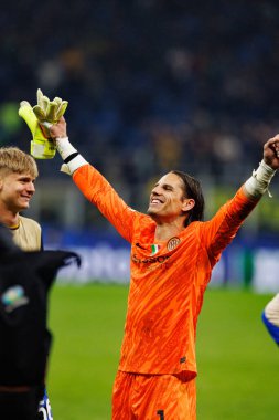 Yann Sommer UEFA Şampiyonlar Ligi yarı final maçında Internazionale Milano ve FC Barcelona (Maciej Rogowski) takımları arasında görüldü.)