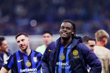 Yann Bisseck UEFA Şampiyonlar Ligi yarı final maçında Internazionale Milano ve FC Barcelona (Maciej Rogowski) takımları arasında görüldü.)