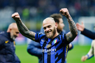 Federico Dimarco UEFA Şampiyonlar Ligi yarı final maçında Internazionale Milano ve FC Barcelona (Maciej Rogowski) takımları arasında görüldü.)