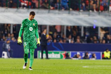 Wojciech Szczesny UEFA Şampiyonlar Ligi yarı final maçında Internazionale Milano ve FC Barcelona (Maciej Rogowski) takımları arasında görüldü.)