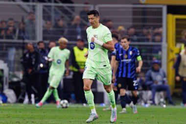 Robert Lewandowski UEFA Şampiyonlar Ligi yarı final maçında Internazionale Milano ve FC Barcelona (Maciej Rogowski) takımları arasında görüldü.)