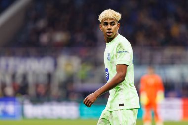 Lamine Yamal UEFA Şampiyonlar Ligi yarı final maçında Internazionale Milano ve FC Barcelona (Maciej Rogowski) takımları arasında görüldü.)