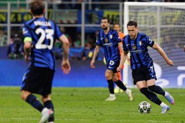 Piotr Zielinski UEFA Şampiyonlar Ligi yarı final maçında Internazionale Milano ve FC Barcelona (Maciej Rogowski) takımları arasında görüldü.)