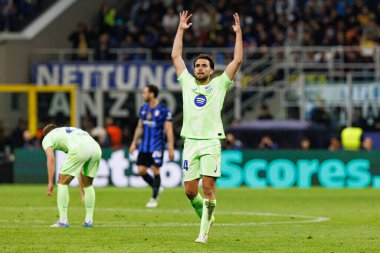 Eric Garcia UEFA Şampiyonlar Ligi yarı final maçında Milano ve Barcelona takımları arasında gol üstüne gol atarken görüldü (Maciej Rogowski)