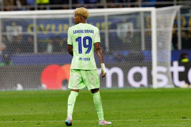 Lamine Yamal UEFA Şampiyonlar Ligi yarı final maçında Internazionale Milano ve FC Barcelona (Maciej Rogowski) takımları arasında görüldü.)