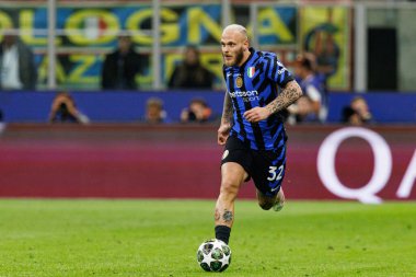 Federico Dimarco UEFA Şampiyonlar Ligi yarı final maçında Internazionale Milano ve FC Barcelona (Maciej Rogowski) takımları arasında görüldü.)