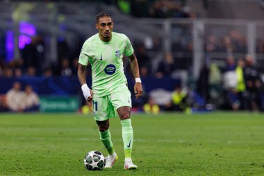 Raphinha UEFA Şampiyonlar Ligi yarı final maçında Internazionale Milano ve FC Barcelona (Maciej Rogowski) takımları arasında görüldü.)