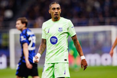 Raphinha UEFA Şampiyonlar Ligi yarı final maçında Internazionale Milano ve FC Barcelona (Maciej Rogowski) takımları arasında görüldü.)