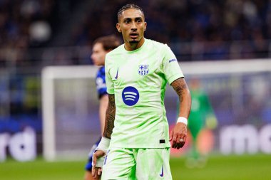 Raphinha UEFA Şampiyonlar Ligi yarı final maçında Internazionale Milano ve FC Barcelona (Maciej Rogowski) takımları arasında görüldü.)