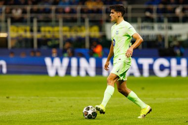 Gerard Martin UEFA Şampiyonlar Ligi yarı final maçında Internazionale Milano ve FC Barcelona (Maciej Rogowski) takımları arasında görüldü.)