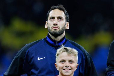 Hakan Calhanoğlu UEFA Şampiyonlar Ligi yarı final maçında Internazionale Milano ve FC Barcelona (Maciej Rogowski) takımları arasında görüldü.)