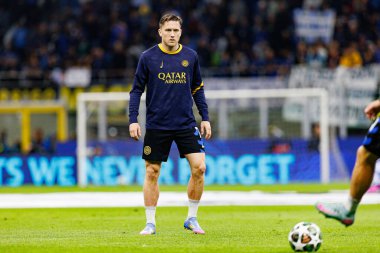 Piotr Zielinski UEFA Şampiyonlar Ligi yarı final maçında Internazionale Milano ve FC Barcelona (Maciej Rogowski) takımları arasında görüldü.)