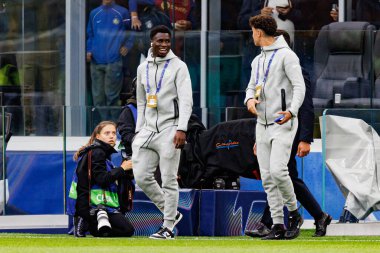 Landry Farre UEFA Şampiyonlar Ligi yarı final maçında Internazionale Milano ve FC Barcelona (Maciej Rogowski) takımları arasında görüldü.)