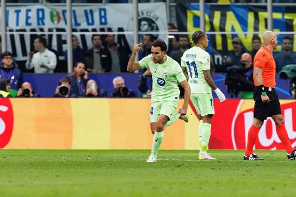 Eric Garcia UEFA Şampiyonlar Ligi yarı final maçında Milano ve FC Barcelona (Maciej Rogowski)