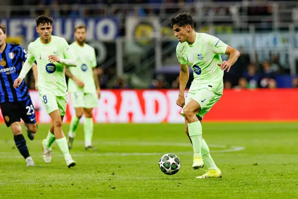 Gerard Martin UEFA Şampiyonlar Ligi yarı final maçında Internazionale Milano ve FC Barcelona (Maciej Rogowski) takımları arasında görüldü.)