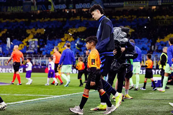Alessandro Bastoni UEFA Şampiyonlar Ligi yarı final maçında Internazionale Milano ve FC Barcelona (Maciej Rogowski) takımları arasında görüldü.)