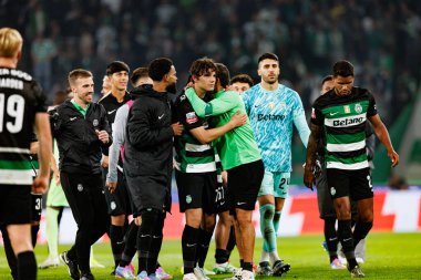 Spor Oyuncuları Liga Portekiz maçı sırasında Estadio Jose Alvalade 'de (Maciej Rogowski) spor takımları ile Gil Vicente FC arasında görüldü.)