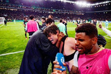 Sporcu Oyuncuları, Liga Portekiz maçı sırasında Estadio Jose Alvalade 'de (Maciej Rogowski) oynayan Sporting CP ve Gil Vicente FC takımları arasında Eduardo Quaresma' dan gol üstüne gol atarken görülüyor.)