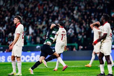 Eduardo Quaresma, Liga Portekiz maçında attığı gol sonrasında Estadio Jose Alvalade 'de (Maciej Rogowski) oynayan spor takımları ile Gil Vicente FC arasında bir kutlama yaparken görüldü.)