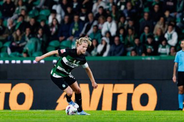 Morten Hjulmand, Liga Portekiz maçı sırasında Estadio Jose Alvalade 'de (Maciej Rogowski) spor takımları ile Gil Vicente FC arasında görüldü.)