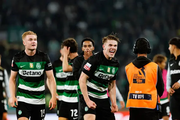 Viktor Gyokeres, Liga Portekiz maçı sırasında Estadio Jose Alvalade 'de (Maciej Rogowski) spor takımları ile Gil Vicente FC arasında görüldü.)