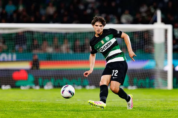 Eduardo Quaresma, Liga Portekiz maçı sırasında Estadio Jose Alvalade 'de (Maciej Rogowski)