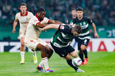 Marvin Elimbi ve Viktor Gyokeres Liga Portekiz maçı sırasında Estadio Jose Alvalade 'de (Maciej Rogowski)