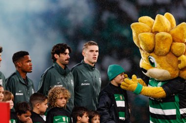 Cin Catamo, Francisco Trincao ve Viktor Gyokeres, Liga Portekiz maçı sırasında Estadio Jose Alvalade 'de (Maciej Rogowski)