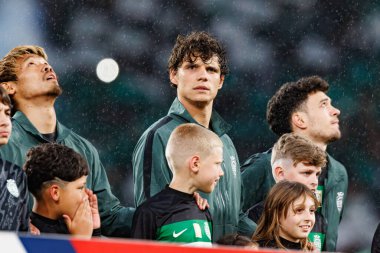 Hidemasa Morita ve Eduardo Quaresma, Liga Portekiz maçı sırasında Estadio Jose Alvalade 'de (Maciej Rogowski)