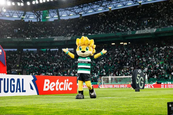 Estadio Jose Alvalade (Maciej Rogowski) takımları arasında Liga Portekiz maçında görülen Jubas maskotu)