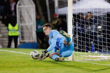 Anatoliy Trubin, Liga Portekiz maçı sırasında Estoril Praia ve SL Benfica takımları arasında Estadio Antonio Coimbra da Mota 'da (Maciej Rogowski)