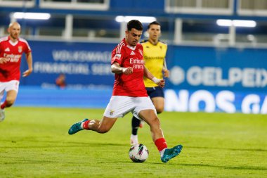 Zeki Amdouni, Liga Portekiz maçı sırasında Estoril Praia ve SL Benfica takımları arasında Estadio Antonio Coimbra da Mota (Maciej Rogowski)
