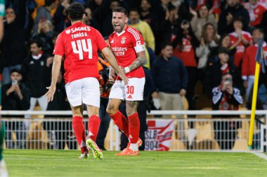 Nicolas Otamendi, Liga Portekiz maçında GD Estoril Praia ile Estadio Antonio Coimbra da Mota (Maciej Rogowski)