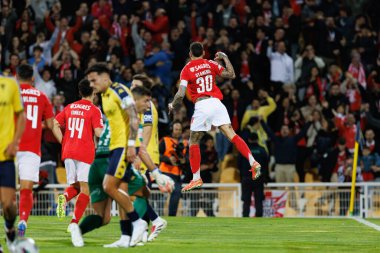 Nicolas Otamendi, Liga Portekiz maçında GD Estoril Praia ile Estadio Antonio Coimbra da Mota (Maciej Rogowski)