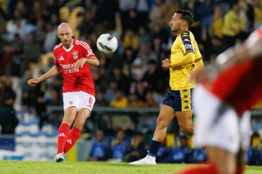 Fredrik Aursnes, Liga Portekiz maçı sırasında Estoril Praia ve SL Benfica takımları arasında Estadio Antonio Coimbra da Mota 'da (Maciej Rogowski)
