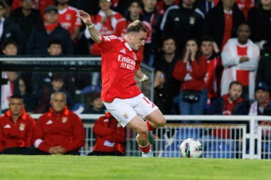 Kerem Aktukoglu, Liga Portekiz maçı sırasında Estoril Praia ve SL Benfica takımları arasında Estadio Antonio Coimbra da Mota 'da (Maciej Rogowski)
