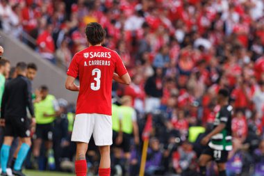 Alvaro Carreras, Liga Portekiz maçı sırasında SL Benfica ve Sporting CP (Maciej Rogowski) takımları arasında görüldü.)