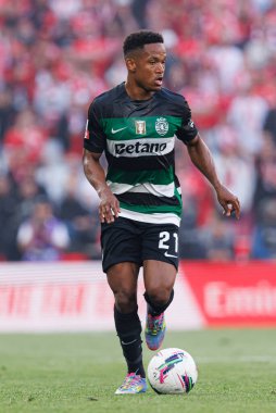 SL Benfica ve Sporting CP (Maciej Rogowski) takımları arasında Liga Portekiz maçında görülen Geny Catamo)