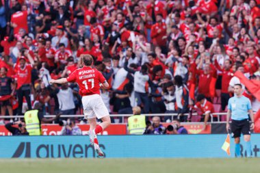 Kerem Akturkoglu, SL Benfica ve Sporting CP (Maciej Rogowski) takımları arasındaki Liga Portekiz maçında gol attıktan sonra kutlama yaparken görüldü.)